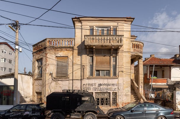 Куќа на улица „Методија Шаторов - Шарло“ бр. 83