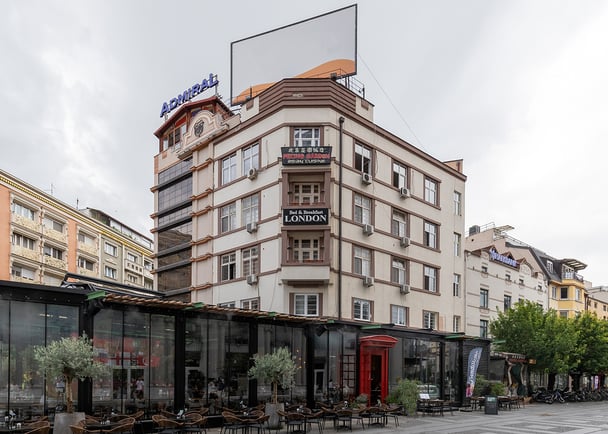 Станбена зграда на Шукрет Зеќирије